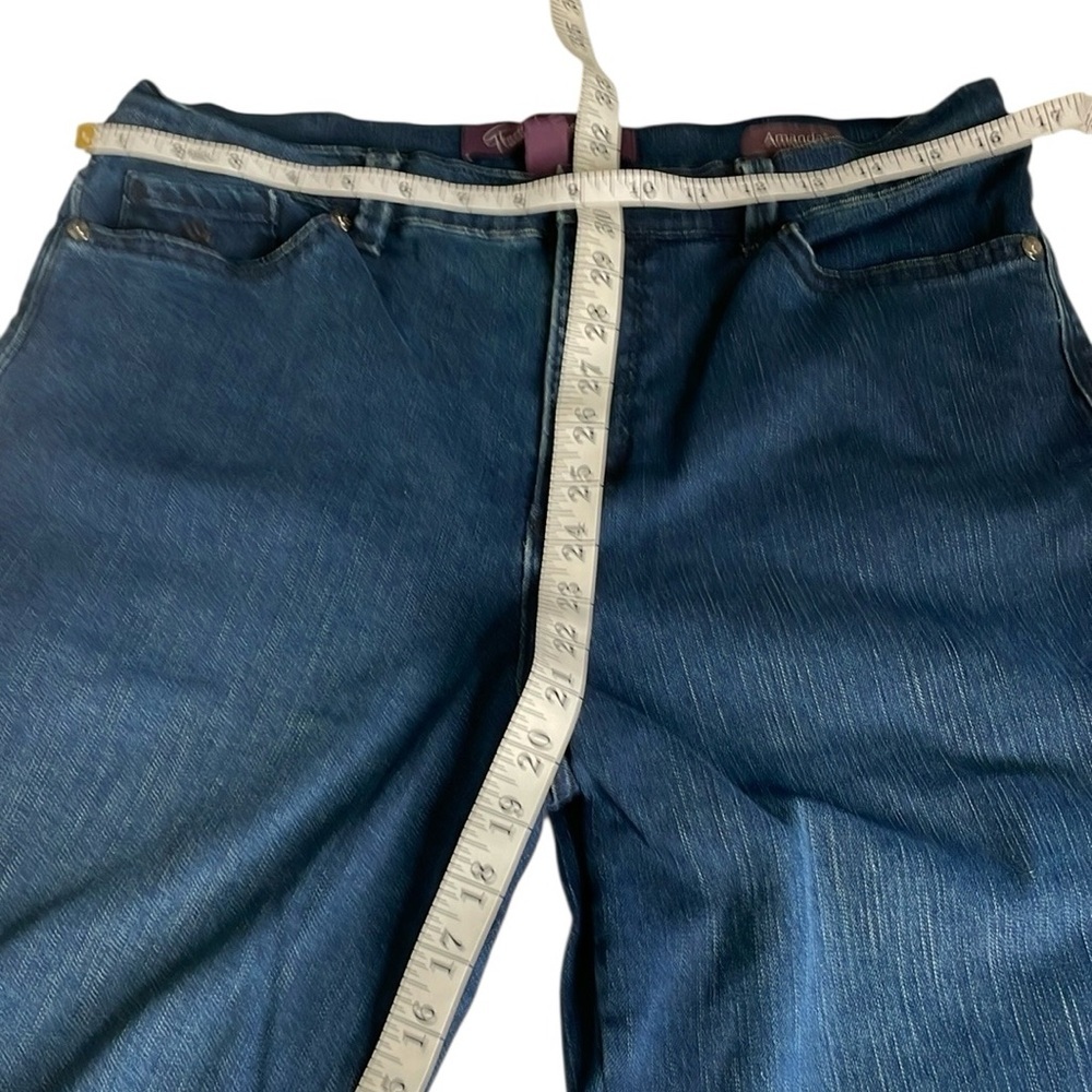 Gloria Vanderbilt Amanda Cropped Stretch Blue Jeans - Picture 7 of 8